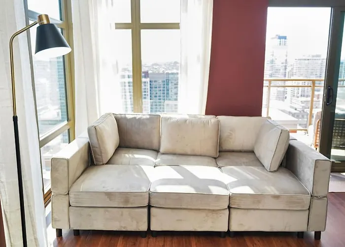 29th Floor 2br With Balcony And Gym *