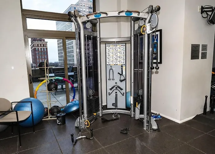 29th Floor 2br With Balcony And Gym Chicago