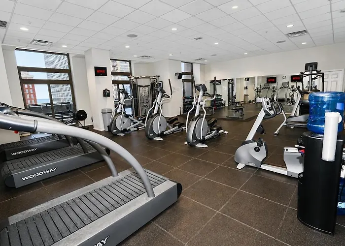 29th Floor 2br With Balcony And Gym Apartamento *