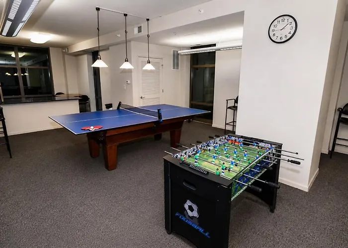 29th Floor 2br With Balcony And Gym *