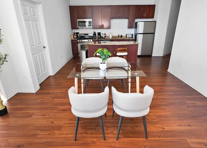 29th Floor 2br With Balcony And Gym *