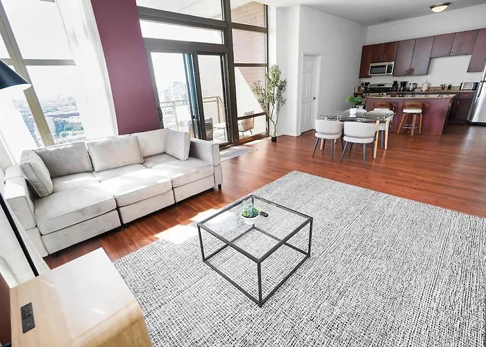 29th Floor 2br With Balcony And Gym Apartamento