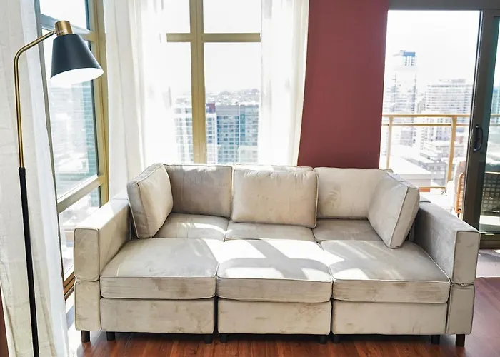 29th Floor 2br With Balcony And Gym Chicago